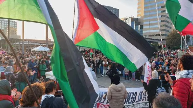 İspanya 70'den fazla şehirde Filistin’e destek yürüyüşü