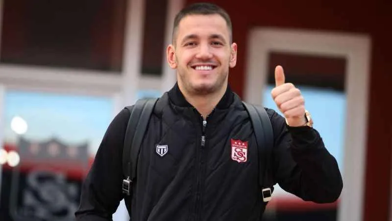 Sivasspor Antalya'ya hareket etti