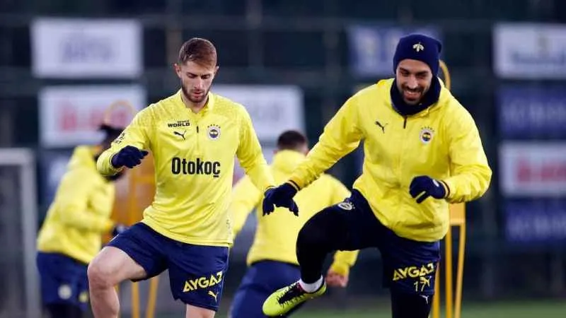 Fenerbahçe, RAMS Başakşehir maçına hazır