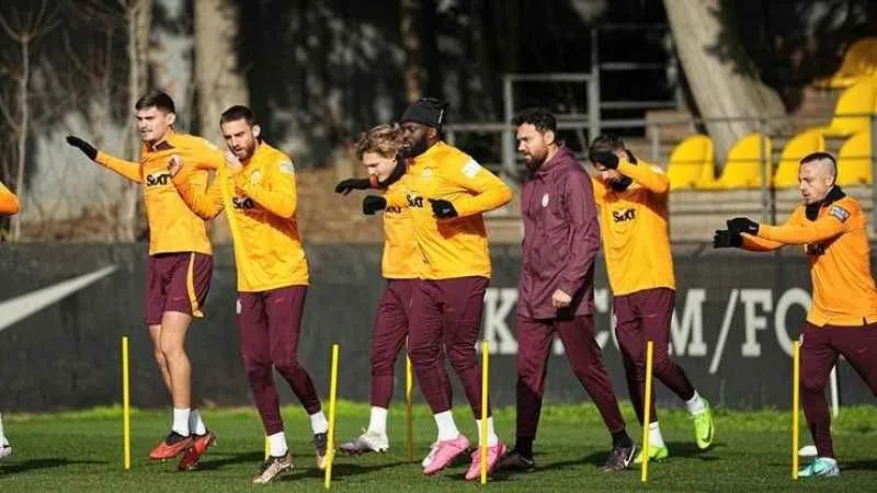 Galatasaray hazırlıklara başladı