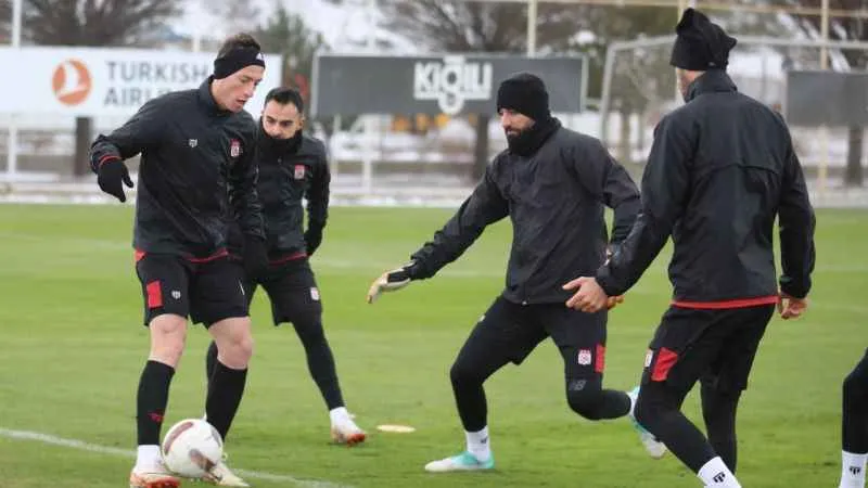 Beşiktaş'ta hazırlıklar başladı