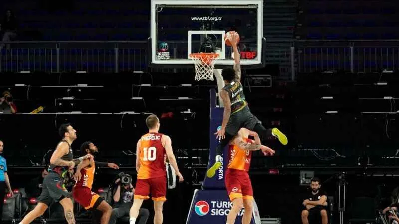 Galatasaray, Aliağa Petkimspor'yı uzatmalarda mağlup etti