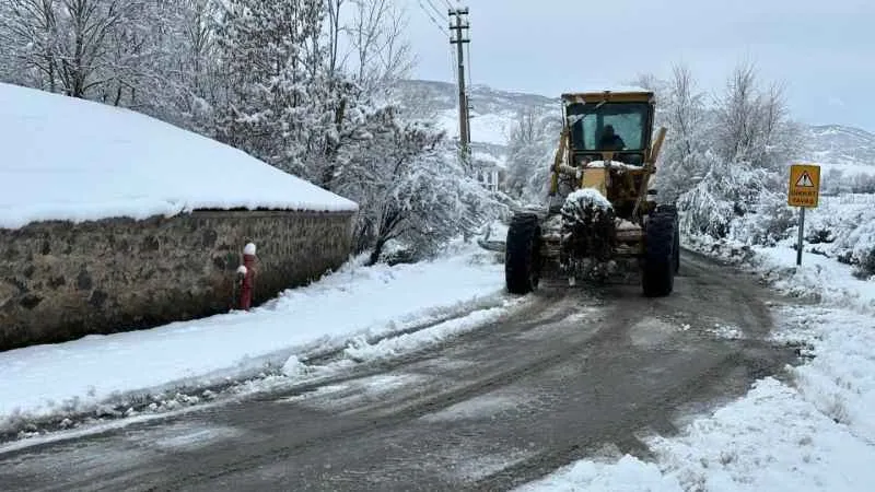 Elazığ’da çalışmalarla 68 köy yolu ulaşıma açıldı