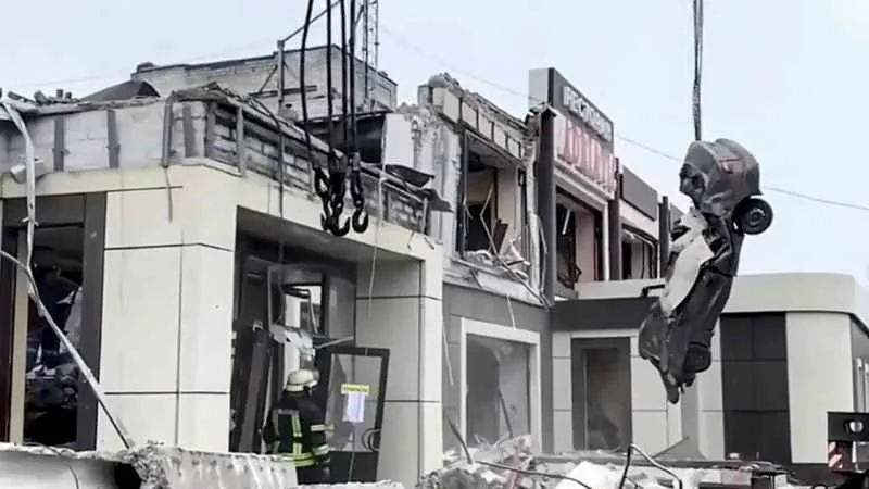 Ukrayna, Rusya kontrolündeki Luhansk bölgesine saldırdı: 28 ölü