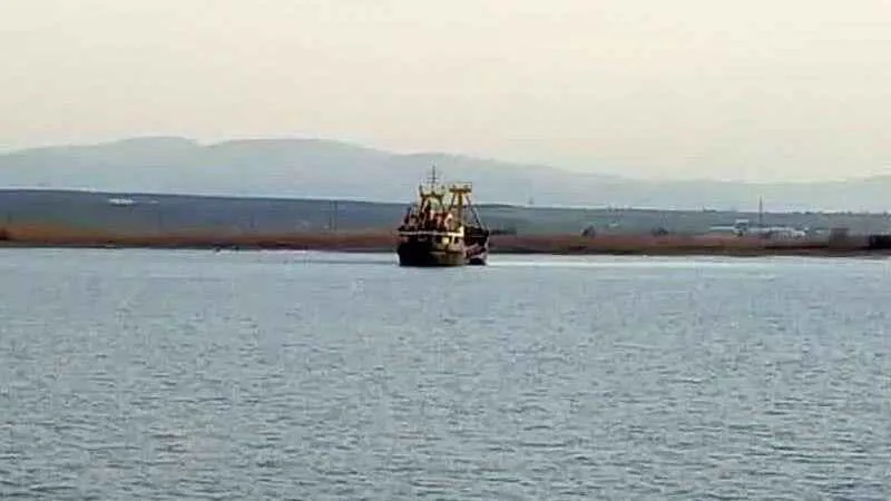 Kargo gemisi İmralı Adası açıklarında battı