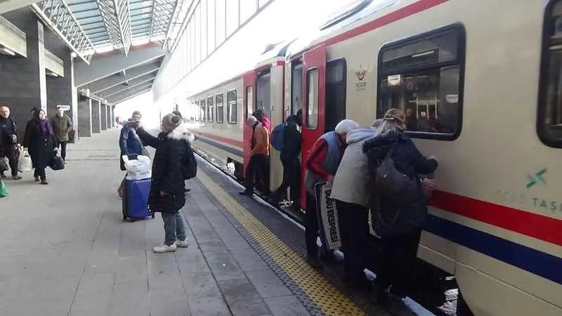 Doğu Ekspresi’ne yoğun ilgi sürüyor