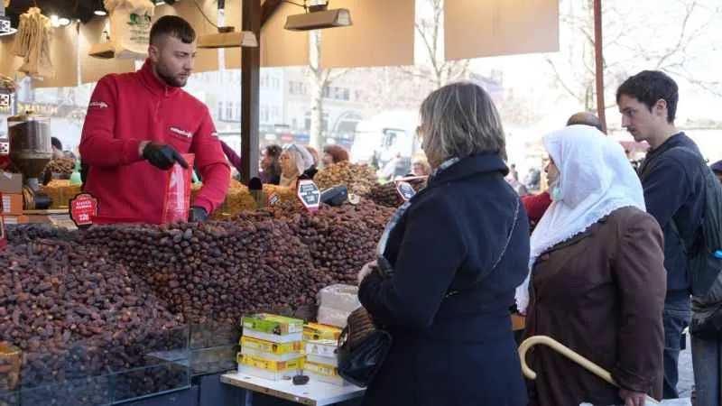 Eminönü’nde Ramazan alışverişi başladı