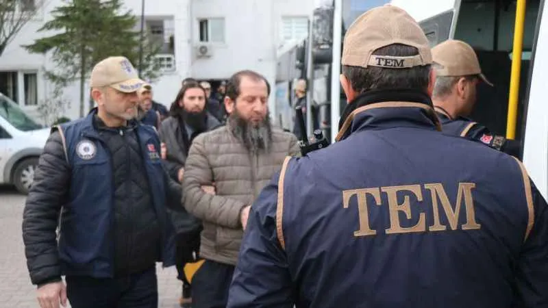 Eylem hazırlığındaki 33 DEAŞ şüphelisi adliyeye sevk edildi
