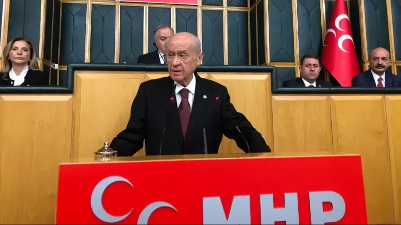 MHP Lideri Bahçeli: “Birkaç emniyet müdürünün açığa alınmasıyla geçiştirilemeyecek bir komplo devrededir”