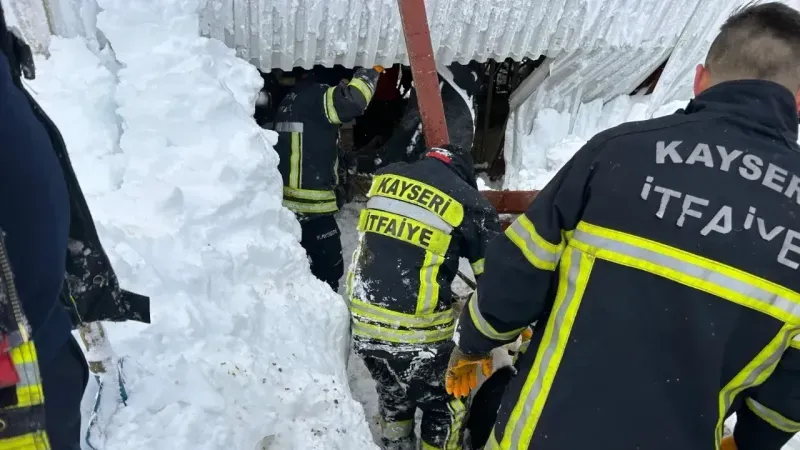 Kayseri’de belediyenin ‘kar’ mesaisi başladı