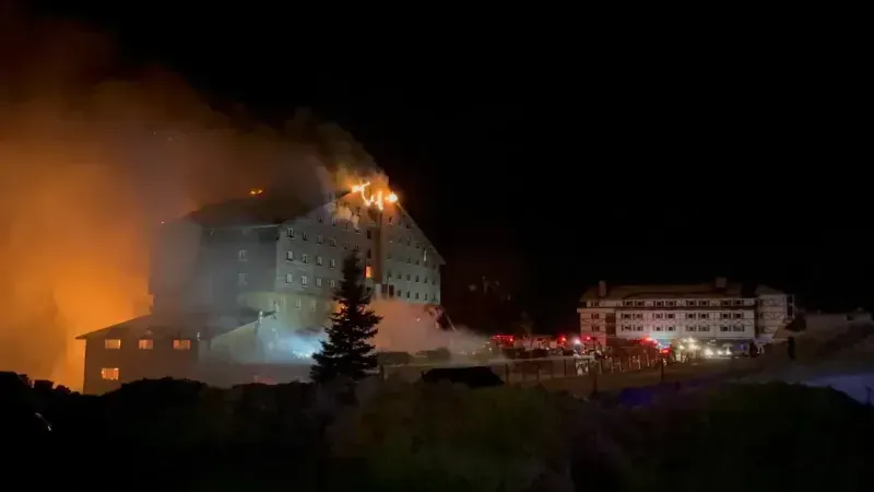 Yangını ilk gören aşçının ifadesi ortaya çıktı: "Söndürmeye yarar su fıskiyesi çalışmadı"