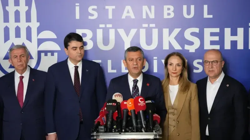 Özgür Özel: "Tüm İstanbulluları akşam Saraçhaneye bekliyoruz"