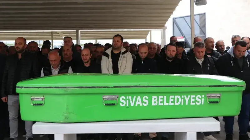 Metrobüs kazasında hayatını kaybeden Ebru Heper defnedildi