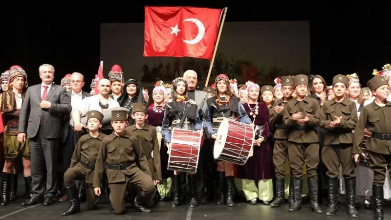 Muğla'da Zeybeklerle Çanakkale Müzikali