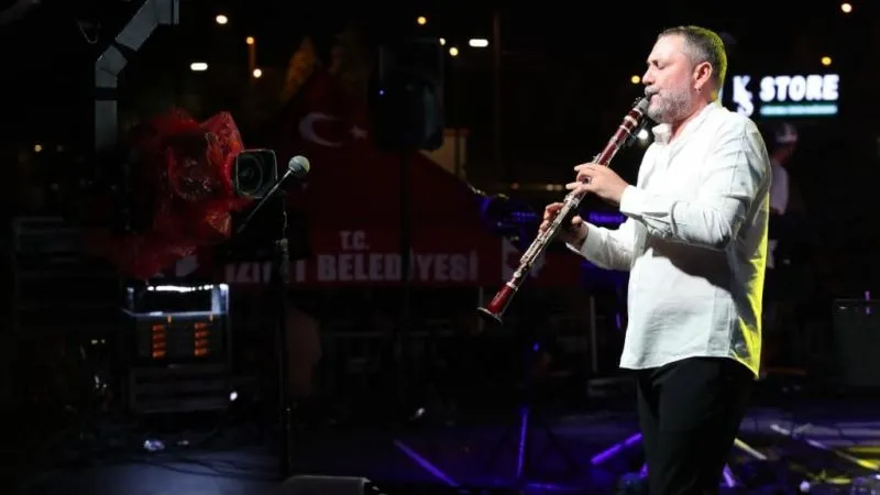 Hüsnü Şenlendirici afetzedeleri şenlendirecek