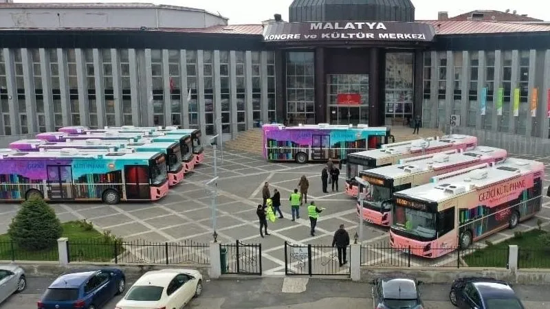 Gezici kütüphaneler deprem bölgesinde