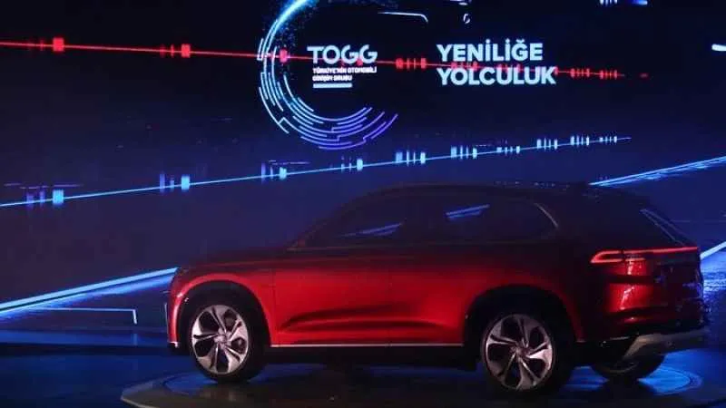 Yerli otomobil Togg'un ikinci teslimatı Aliyev'e