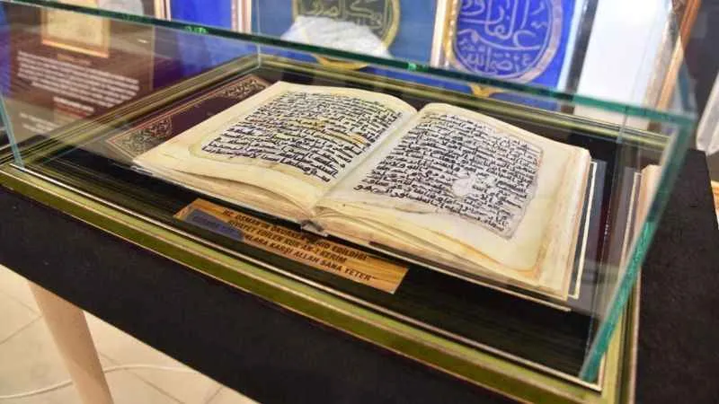 Kartepe'de kutsal emanetler sergisi