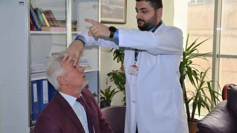 'İnme merkezi'nde hayata tutunuyorlar