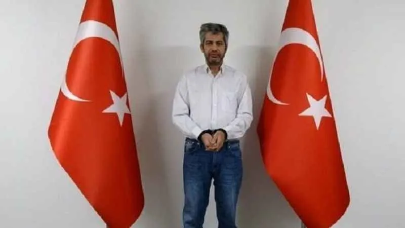 Mehmet Cintosun MİT tarafından yakalanıp Türkiye'ye getirildi