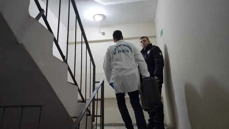 Merdivenlerden düşen Selami Arslan hayatını kaybetti