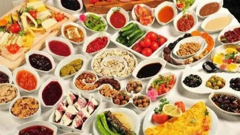 Ramazan sonrası dikkatli beslenin!