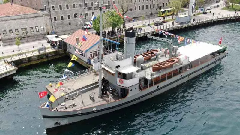 TCG Nusret Müze Gemisi ziyarete açıldı