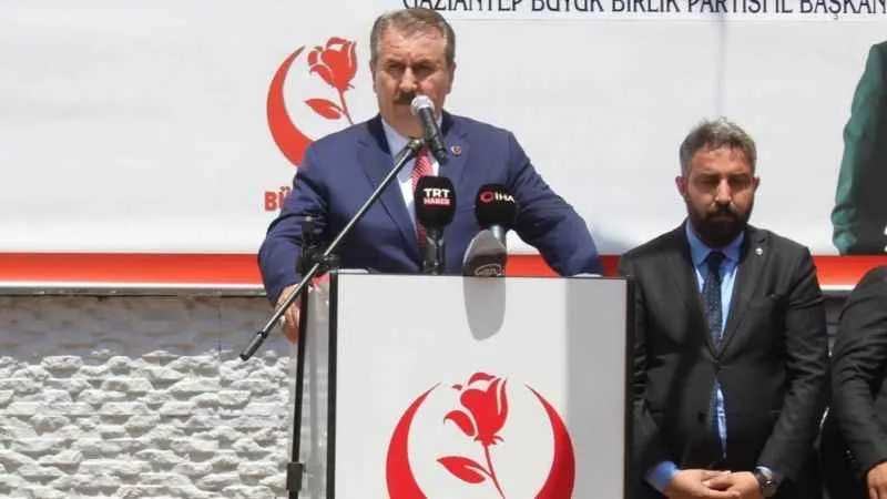 Mustafa Destici: Ne kadar terör örgütü varsa Kılıçdaroğlu’nu destekliyor