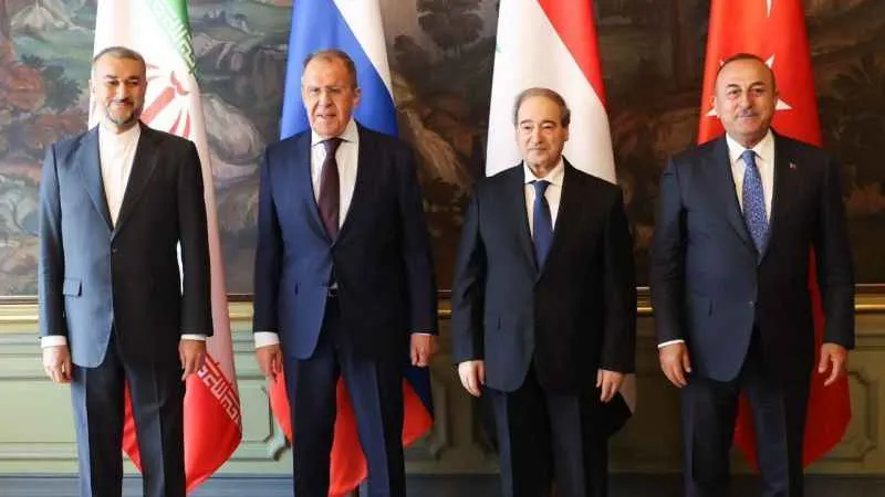 İran'dan sınır bölgeleri için ordu talebi