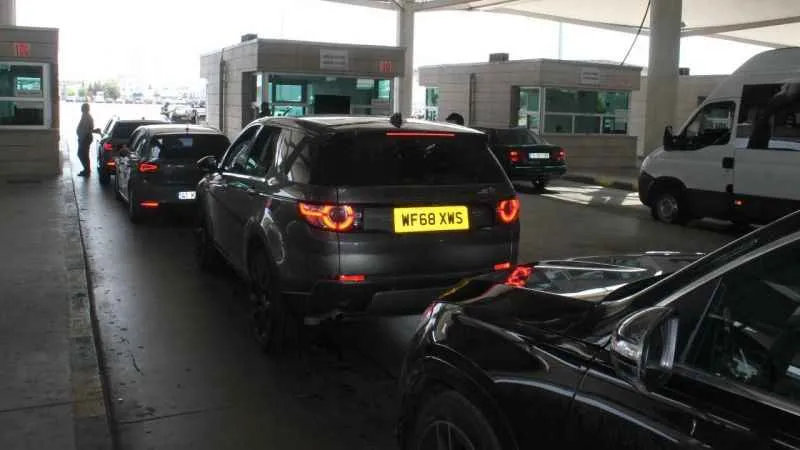 Avrupa'nın her yerinden oy kullanmak için geliyorlar