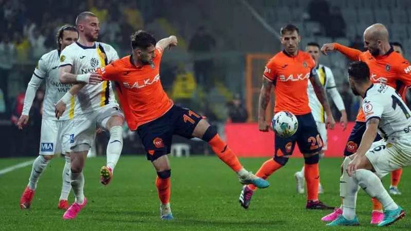 Medipol Başakşehir'de hedef Türkiye Kupası finali