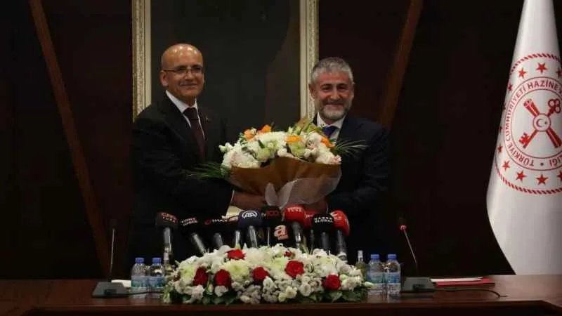 Hazine ve Maliye Bakanlığında devir teslim töreni