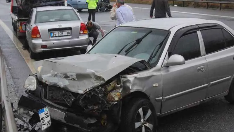 Düzce TEM Otoyolu savaş alanına döndü