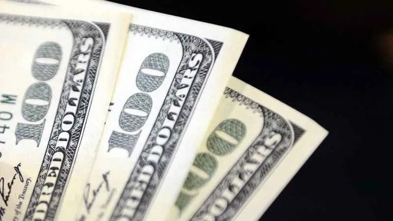 Serbest piyasada döviz fiyatları haftaya yükselişle başladı