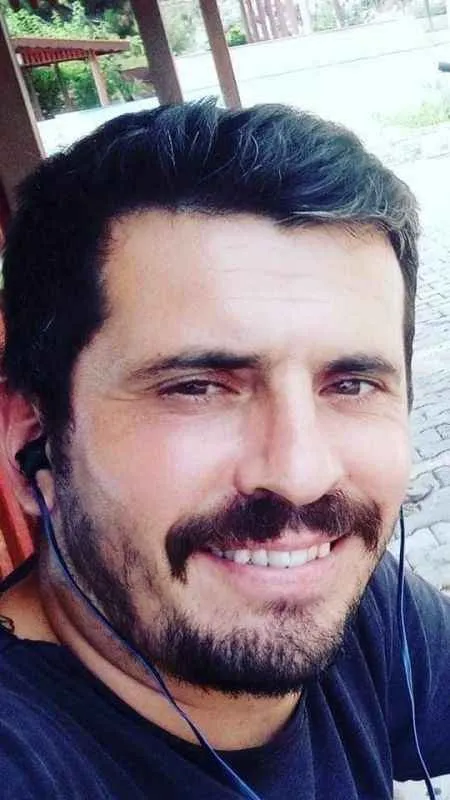 Motosikleti ile araca çarpan Alper Aktaş hayatını kaybetti