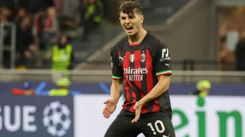 Brahim Diaz, Real Madrid’e geri döndü ve sözleşmesini 2027’ye kadar uzattı