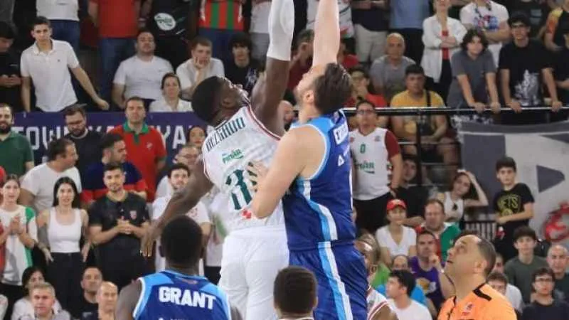 Anadolu Efes'in rakibi Pınar Karşıyaka oldu