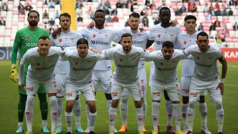 Sivasspor’da 9 futbolcunun sözleşmesi bitti