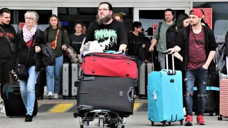 Antalya'ya havayoluyla gelen turist sayısı 4 milyonu geçti