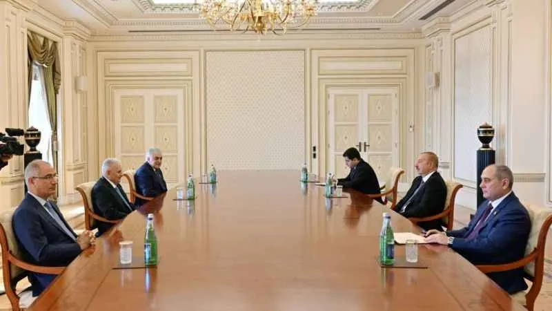 Aliyev, Binali Yıldırım’ı Bakü'de ağırladı