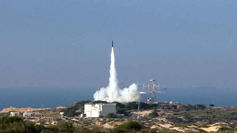 Almanya, İsrail'den hava savunma sistemi satın alıyor