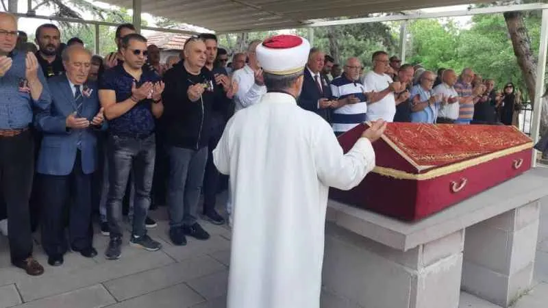 Ünlü sanatçı Metin Milli son yolculuğuna uğurlandı