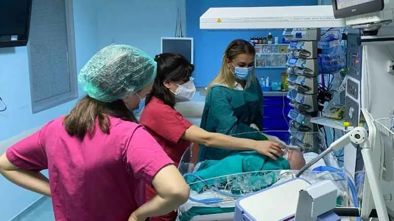 Yazın pencere ve balkondan düşenlerin sayısı artıyor