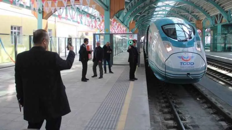 Malatya-Sivas Bölgesel Treni seferleri başlıyor