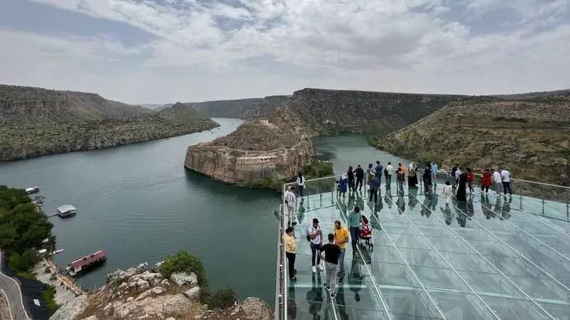 Fırat'ın incisi Rumkale turistleri bekliyor