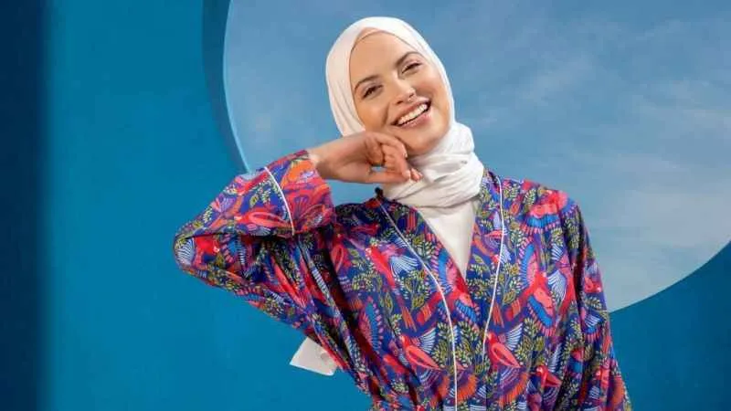 Bayram şıklığı için renkli koleksiyonlar