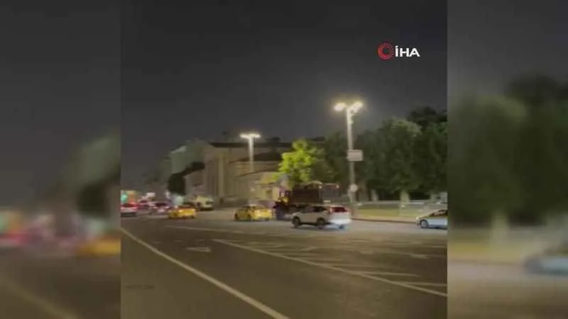 Moskova'da zırhlı araçlar sokaklara indi