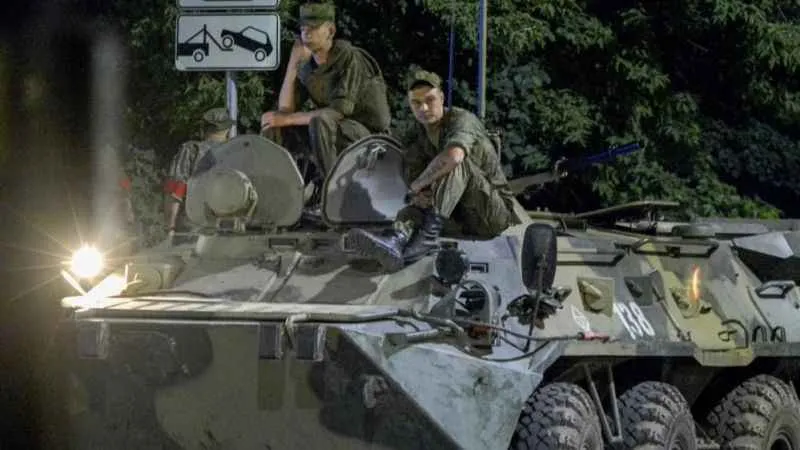 Prigojin, Wagner’ın Rusya’da ilerleyişini durdurmayı kabul etti