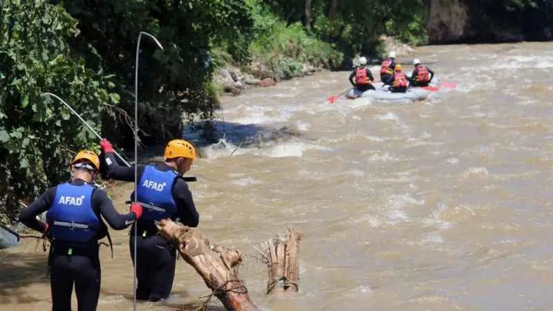 Giresun'daki selde kaybolan şahsı arama çalışmaları sürüyor