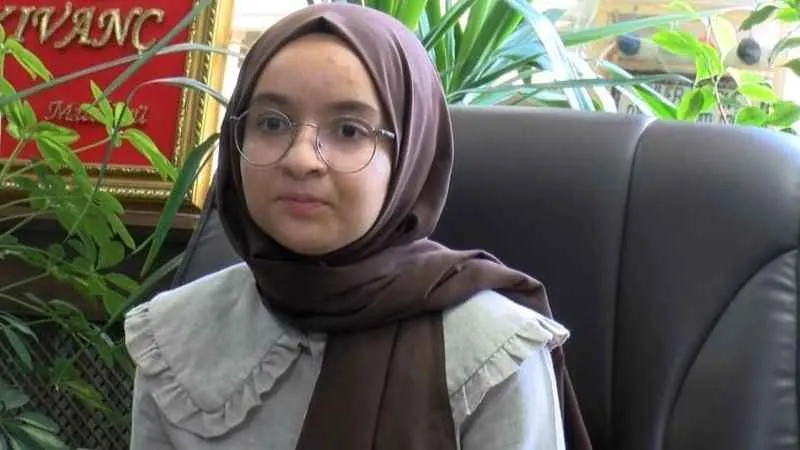 Muş'ta Zehra Şimşek LGS'de 500 tam puan aldı